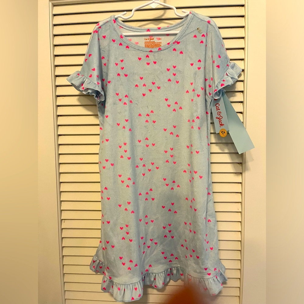 Night gown. Girl size M /8